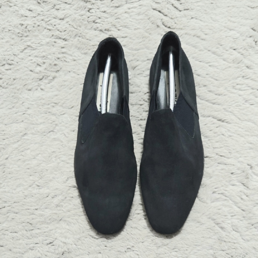 Capezio black suede leather slip on shoes - size 9